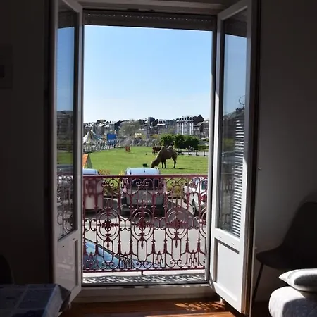 L Hirondelle Mers, Prairie De メール・レ・バン